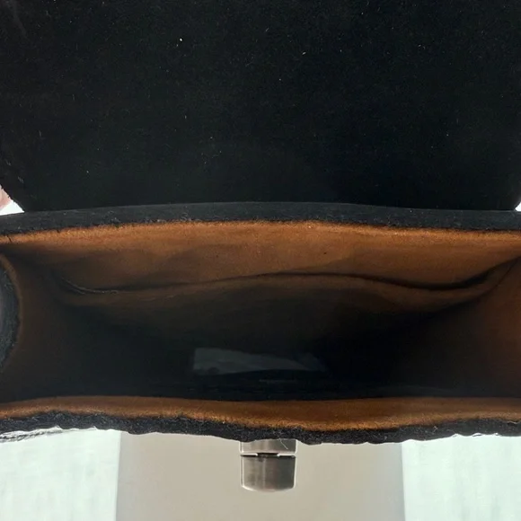 Patricia Nash Rivella Black Tooled Leather Crossbody Bag - Picture 6 of 6